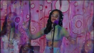 Download lagu Jhené Aiko covers day n nite & performs Blue Dream for weedmaps 4/20 celebration