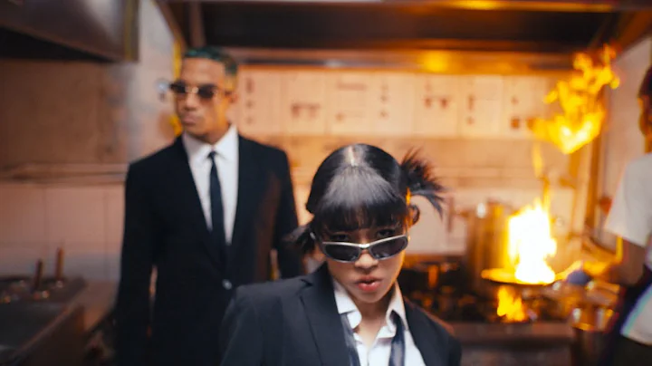 RAMENGVRL - MING LING ft YUNG RAJA Official Music ...