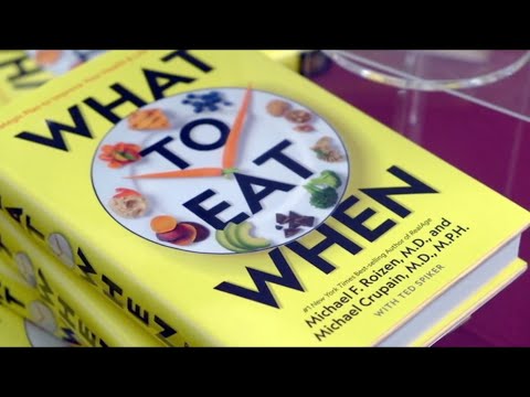 Video: Wanneer eten zweeparmen?
