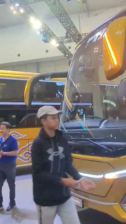 Keramaian di Booth Karoseri Adiputro GIIAS 2024 #giias2024 #jetbus5 #karoseriadiputro #giias