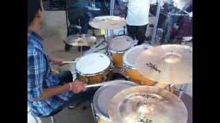 Video thumbnail of "Algo Esta Cayendo Aqui- Jesus Adrian Romero (Drum Cover)"