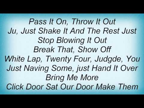 Belly - Don't Be Shy Lyrics