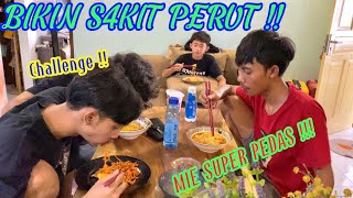 [ challenge ] makan mie super pedassss…