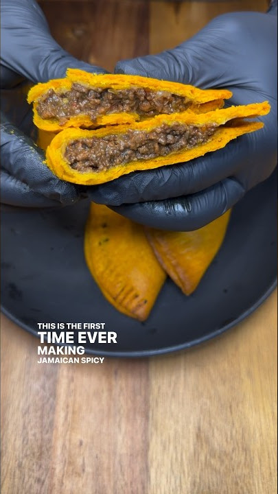 Jamaican Beef Patty - The Sauciest Filling and Flakiest Crust -  Travelandmunchies