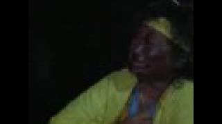 (9/10) Perempuan, Pontianak dan dot dot dot