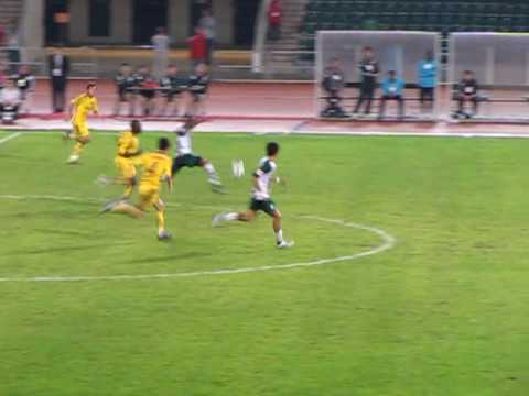 天水圍飛馬對公民(20100408)之葉鴻輝救單刀1
