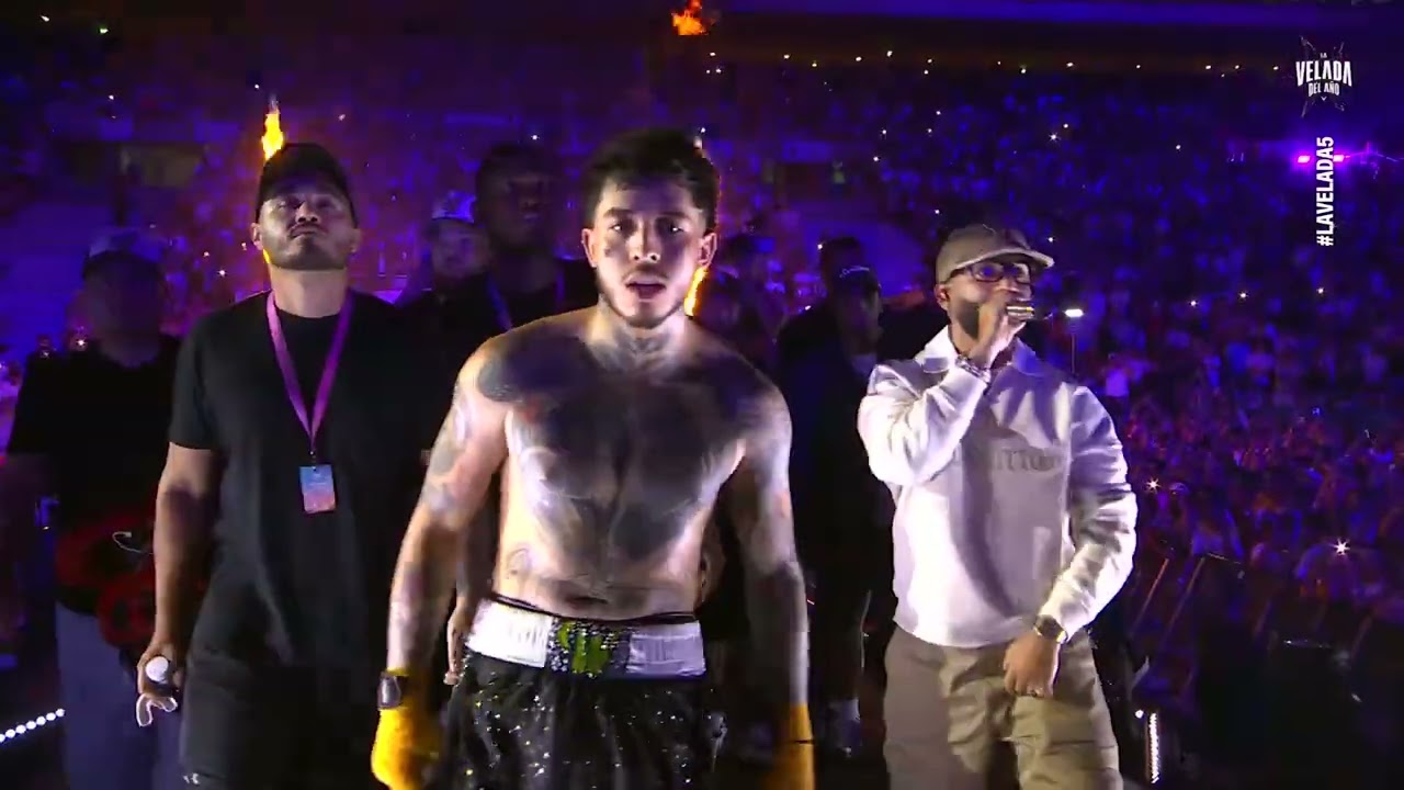 Arcangel y Westcol en La Velada del Año 5 / Entrada Flow Cabrón.