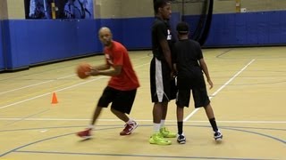 How to Throw a Pick & Roll Pass | Basketball Moves screenshot 5