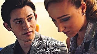 Jodi & Jack - Umbrella (Tall Girl 2)