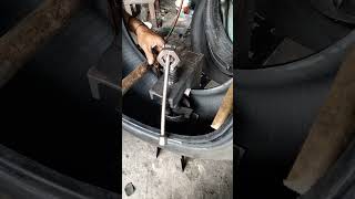 Download Lagu Teknik Tambal Ban Mobil yang keren hasil Mantul #shorts #tambalban #education MP3