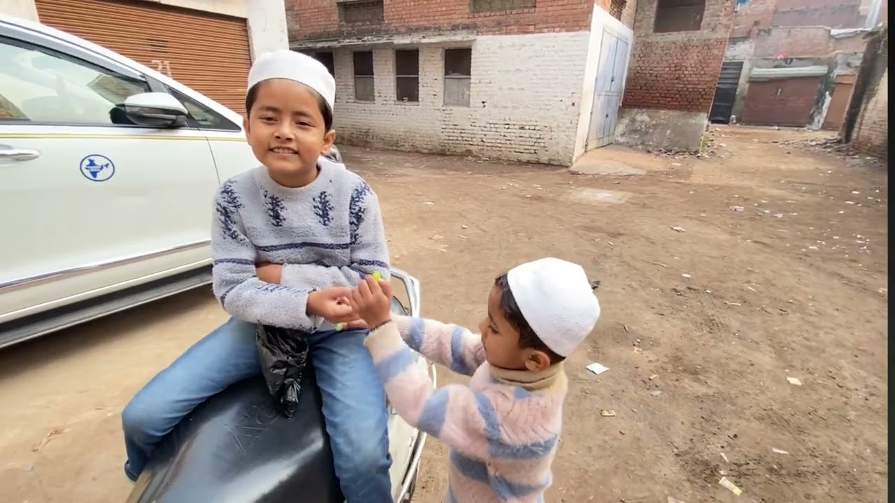 Aaj zaef gadi 🚐 liya hai ll आज ज़ेफ़ गाड़ी 🚐 लिया है ll #youtubeshorts #viralvideo #funny #mruplif