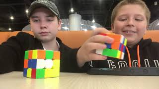 СОБИРАЕМ КУБИК РУБИКА 3х3 ОДНОЙ РУКОЙ / BUILDING A CUBE WITH ONE HAND