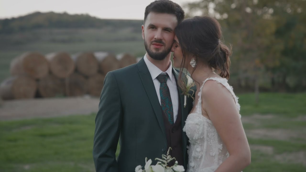 Cristi & Antonia   clip