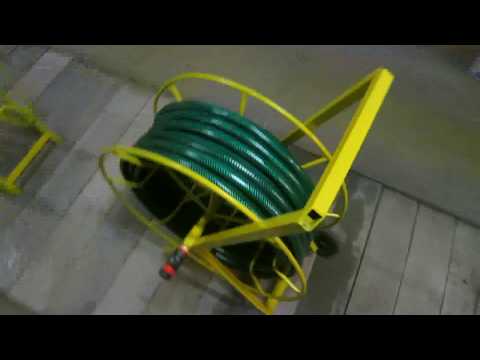 Настенный держатель для шланга своими руками