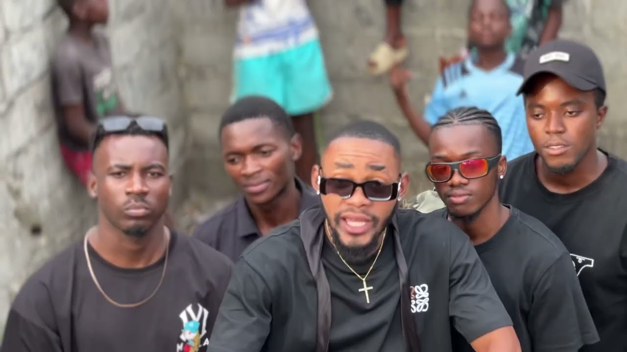 LizBaby-GREEN (Official Music Vídeo)