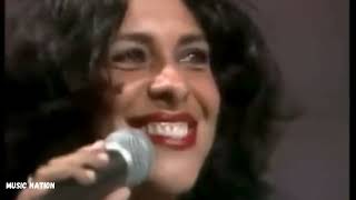 Que Pena - Jorge Ben e Gal Costa - Music Nation