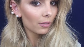 HOW TO BLEND YOUR EYESHADOW PERFECTLY | Rachael Brook