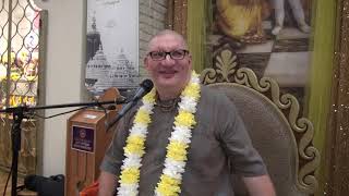 картинка: Е.М. Патита Павана дас. Лекция на Говардхана-пуджу, Москва, храм Куусинена, 2 ноября 2024г.