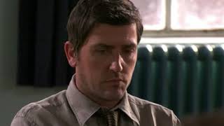 WR: Tom Pushes Kyle To The Floor (S6X15)