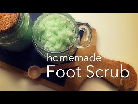 HOMEMADE FOOT SCRUB WITH COCONUT OIL an easy salt scrub recipe