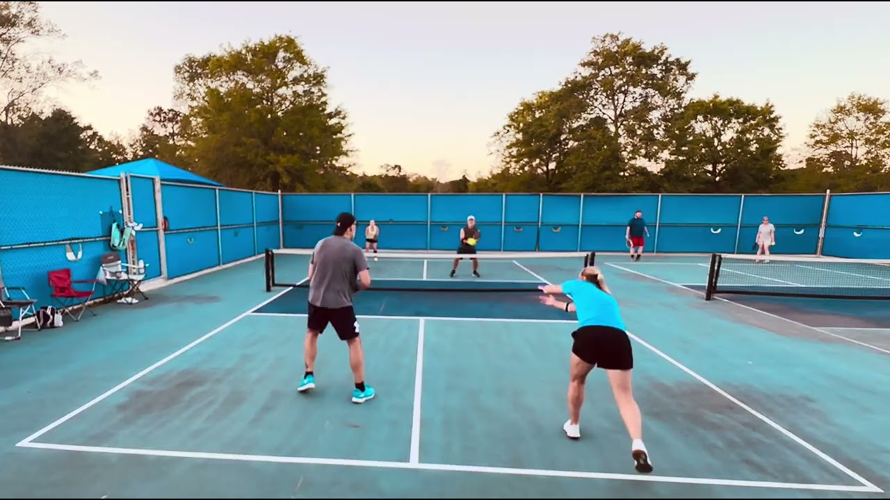 Darren/Megan vs Ashley/Aaron