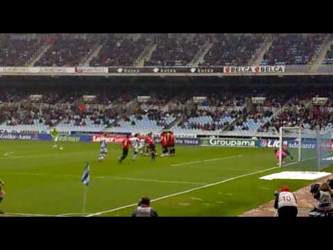 Gol de la real sociedad del portero Claudio Bravo para dar la victoria a la REAL! AURTEN BAI!