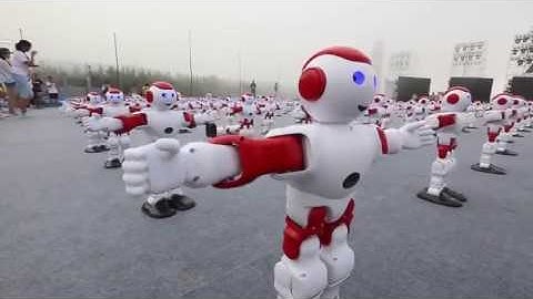 World record/ 1007 dancing robot !