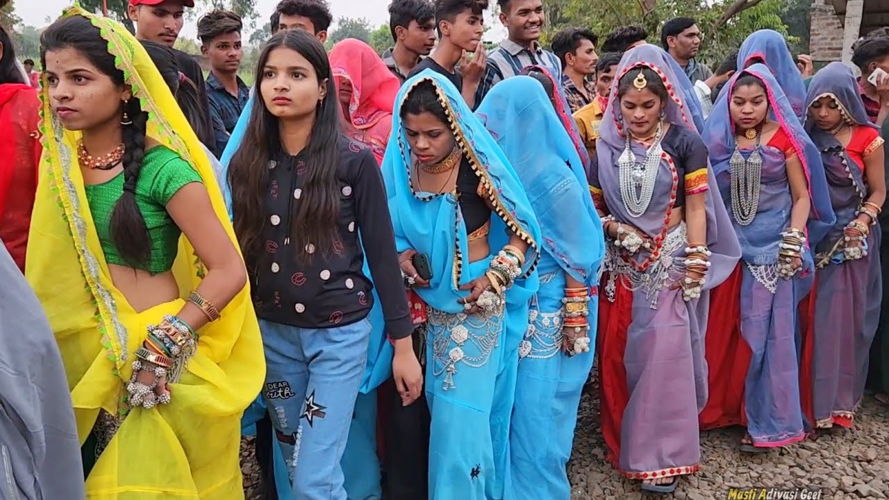 मांदल वजाडु वो ढुलगिया वजाडु || Mandal Vajadu Vo Dhulgiya Vajadu || Anil Piplaj || Hit Aadivasi Song