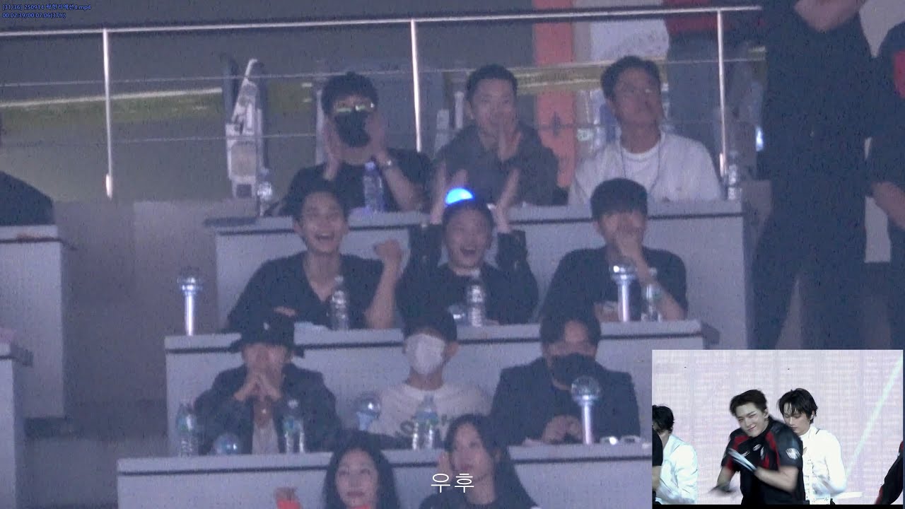 DAY2 250914 WORLD TOUR NEW_ INCHEON 세븐틴 인천 콘서트 돌출무대 Rock,  Hit 정한 원우 호시 우지 리액션 + 본무대 Hit 민규 focus 4K