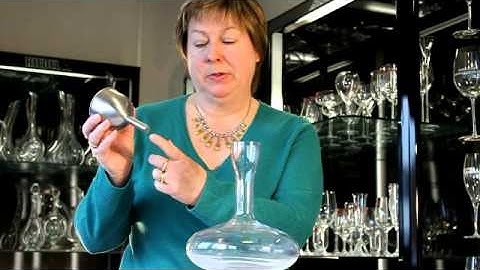 How to use a Rossi Wine Decanter Video  | Wineware