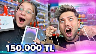 24 Saat Boyunca Kardeşi̇me 100 Tane Hedi̇ye Aldim 150.000 Tl