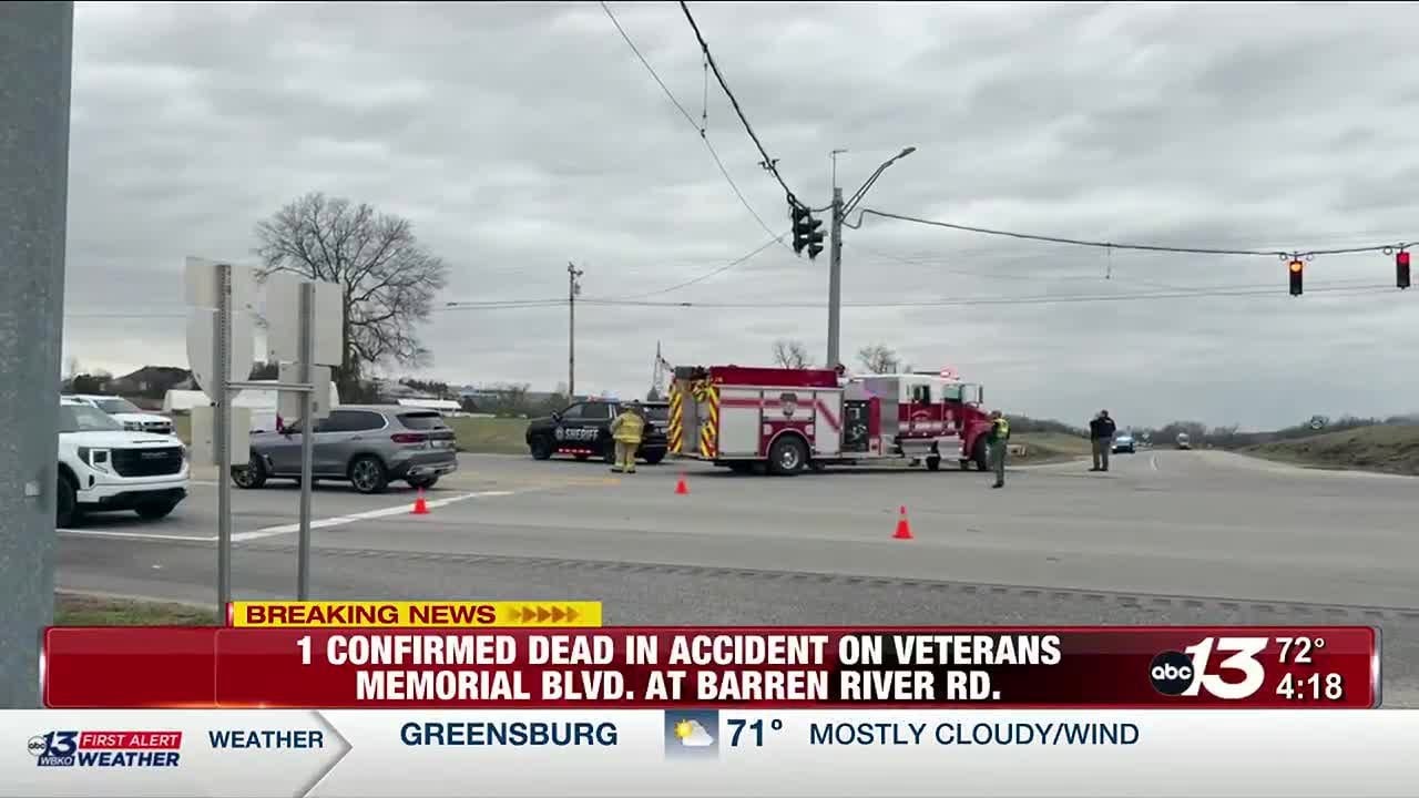 At least 1 dead in Warren County crash - YouTube