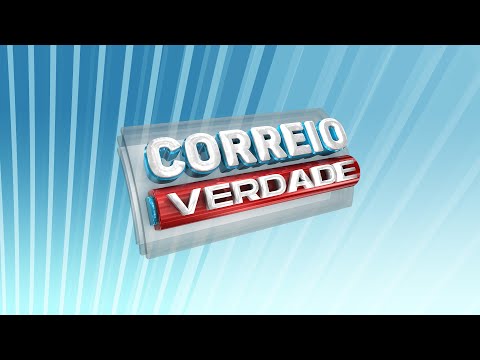 Carro capota, após