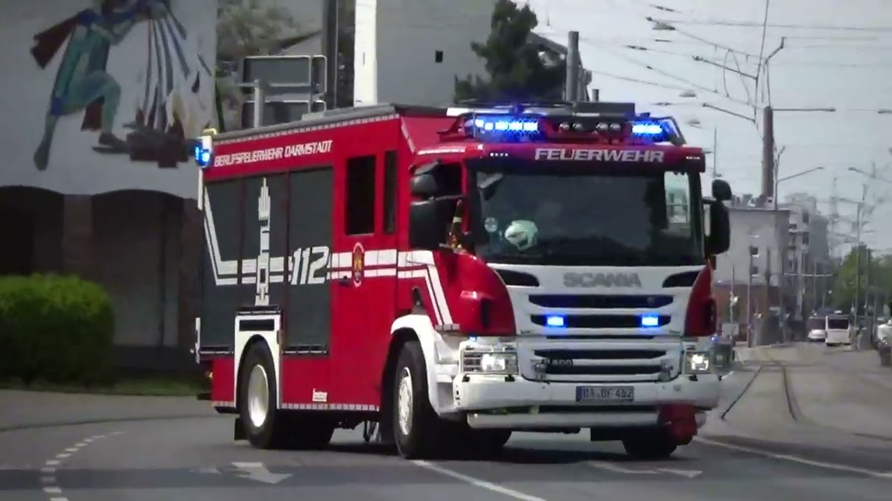 Reserve Löschzug der BF Darmstadt und vieles mehr auf Einsatzfahrt