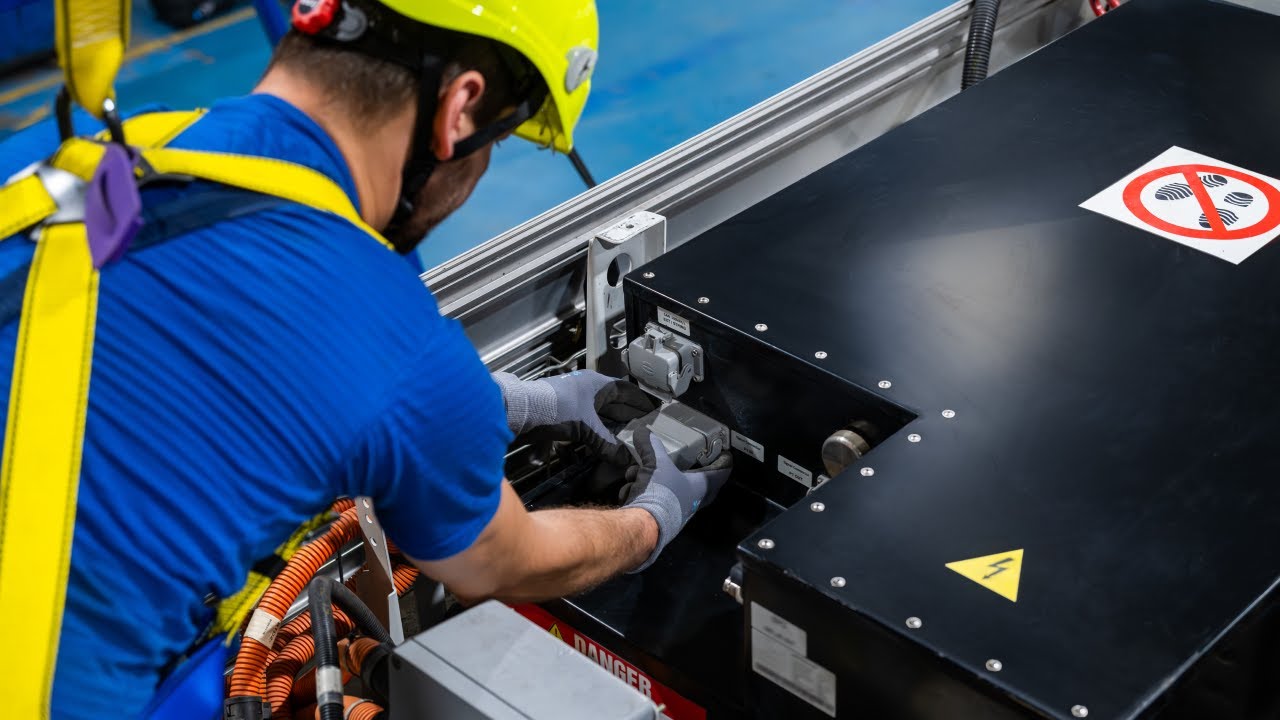 Retrofit  | Post‑warranty replacement of batteries