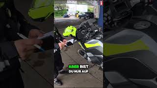 Thumbnail for Motorrad Polizisten sind so cool! 🙌🏼🫶🏻