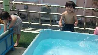 【みさと幼稚園】プールに入るぞ