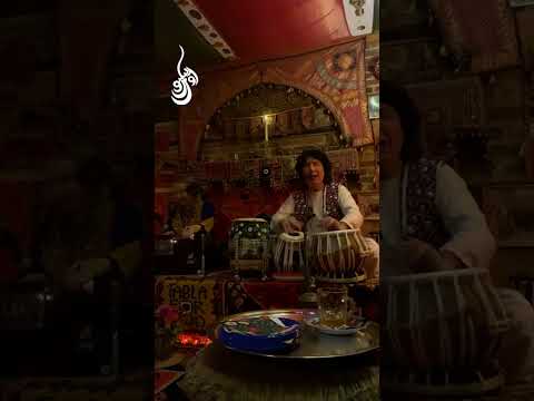 اجرای زیبایی از گروه موسیقی    با هنرنمایی مسعود عمری و ابیگیل آدامز گرینوی