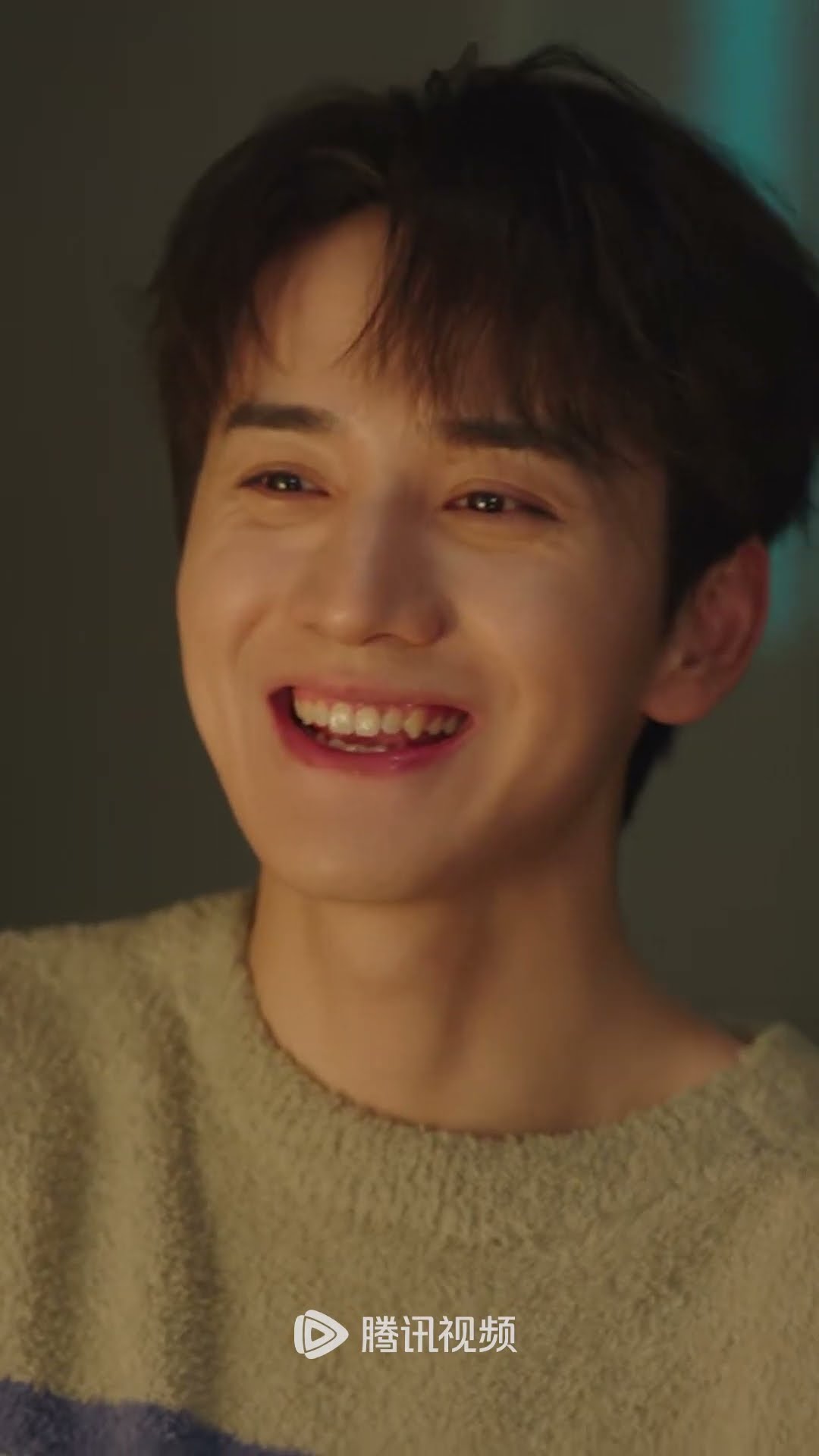 He looks like someone he loves? #滤镜 #Filter #檀健次 #王弘毅 #TanJianci #WangHongyi