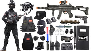 Open box combat weapon toy set, M416 rifle, tactical helmet, Glock pistol, bomb dagger