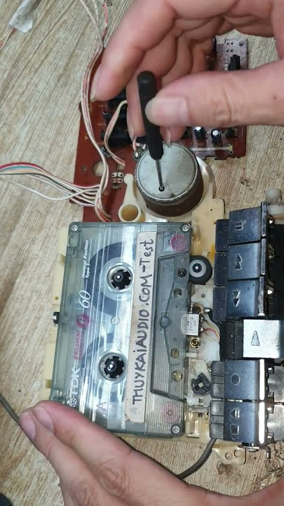 Tape is jammed #cassetteplayer