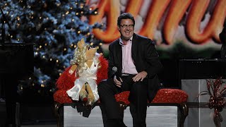 Miss Piggy & Vince Gill sing “Baby It’s Cold Outside” - CMA Country Christmas (12/1/2011)