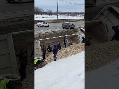Unloading crushed stone
