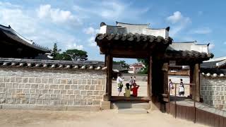 수원화성 . Suwon Hwaseong Fortress. 문화유산 해설사  설명. 水原華城. 유네스코 세계문화유산. The UNESCO  Heritage . 경기도. KOREA . screenshot 4