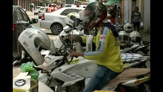 Municipal law bans motorcycle taxi services in São Paulo | SBT Brasil screenshot 5