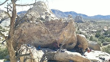Not So Thin Lizzy V3 | Joshua Tree bouldering