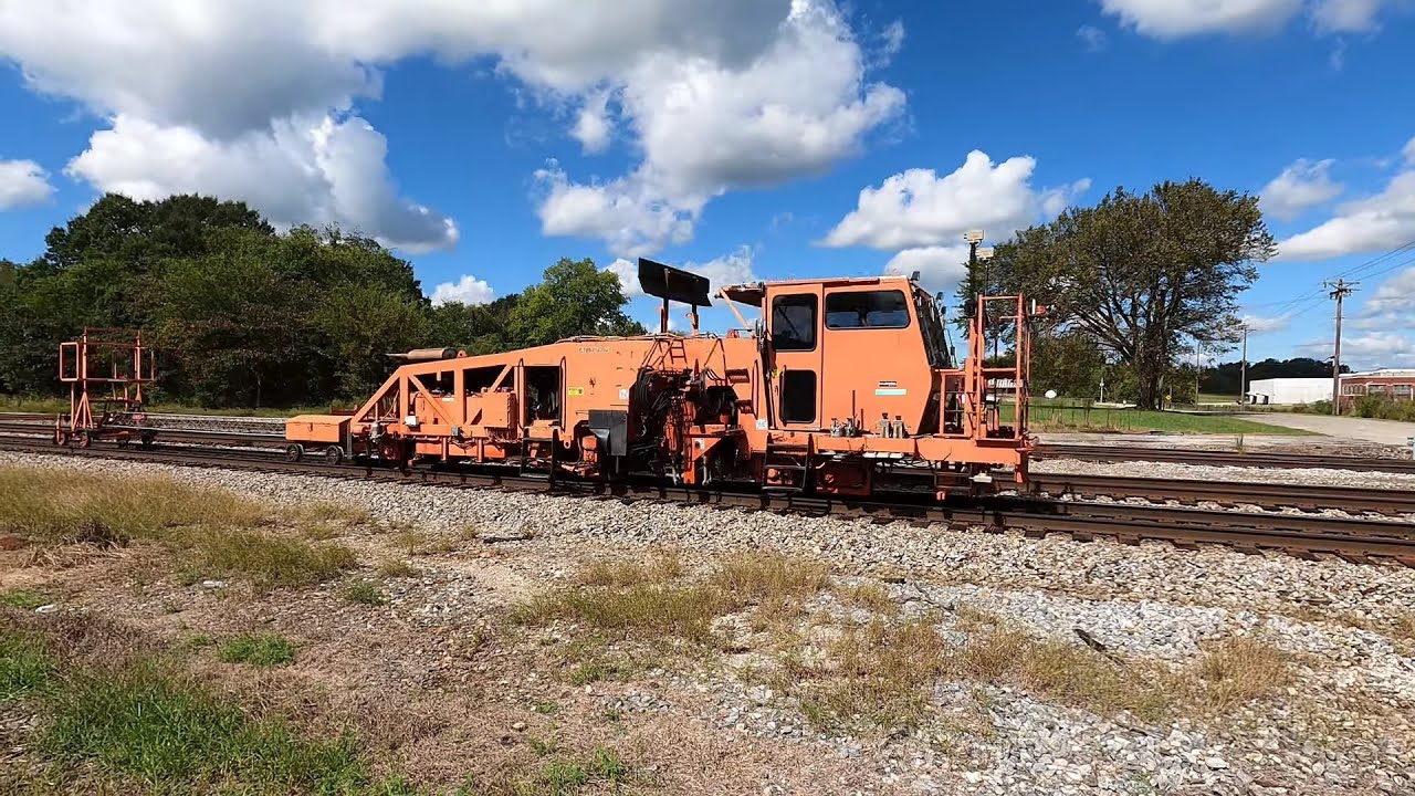 NS Track Equipment on the Move in the Shoals YouTube