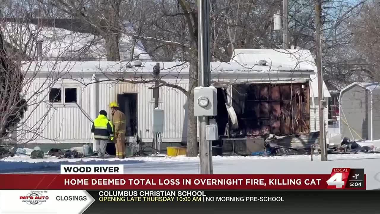 Home deemed total loss in overnight fire, killing cat - YouTube