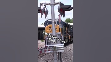 Two CSX SD70MAC rebuilds with a loud K5LA #train #railway #csx #railfanning