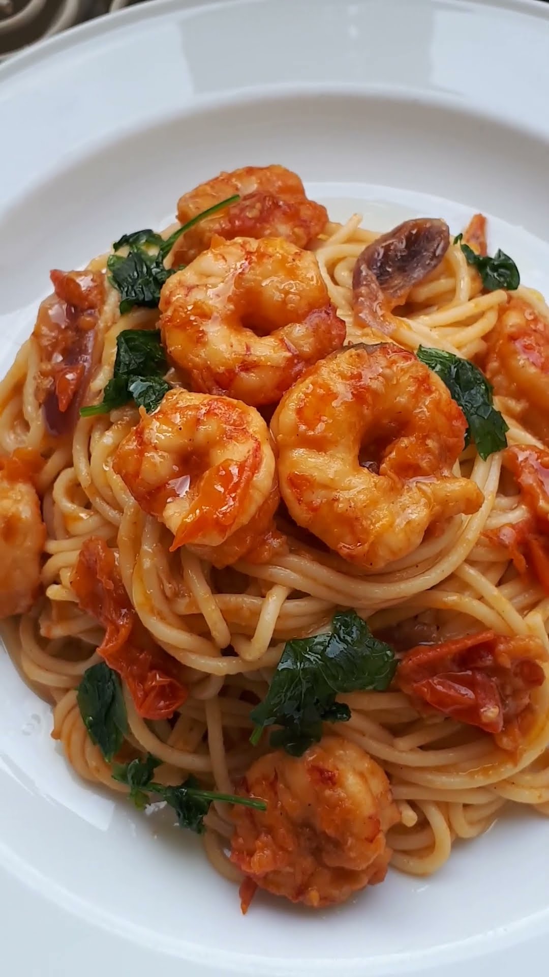 Spaghetti con Scampi bunissimi. Spaghetti mit garnelen super lecker ...